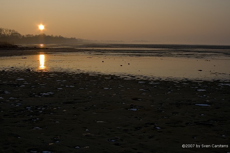 Sonnenaufgang in Friedrichshafen 01